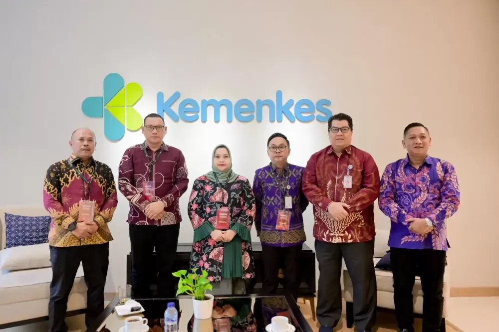 Foto bersama bupati beserta jajaran